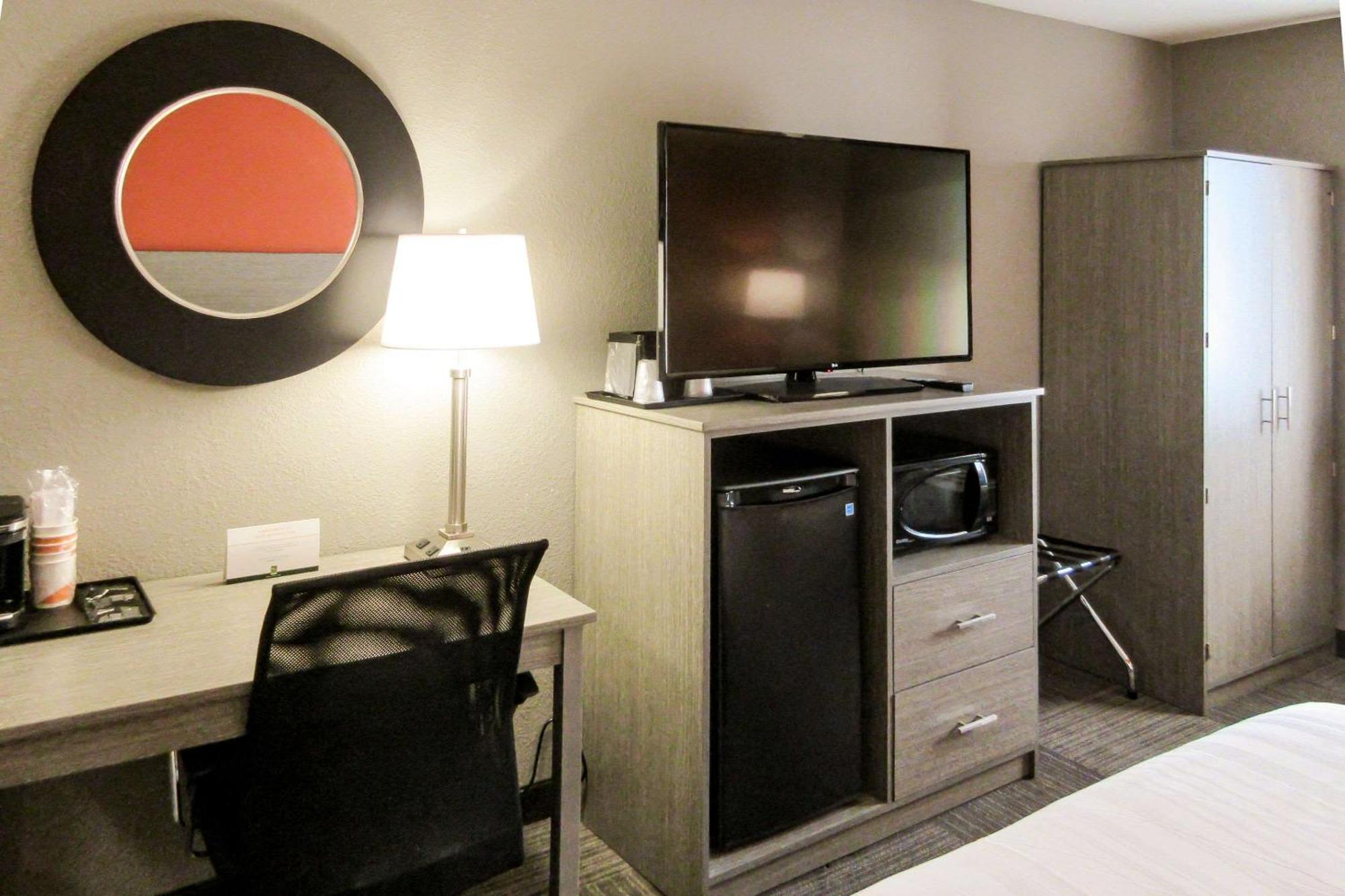 Quality Inn & Suites Hammond Near I-8090 Esterno foto